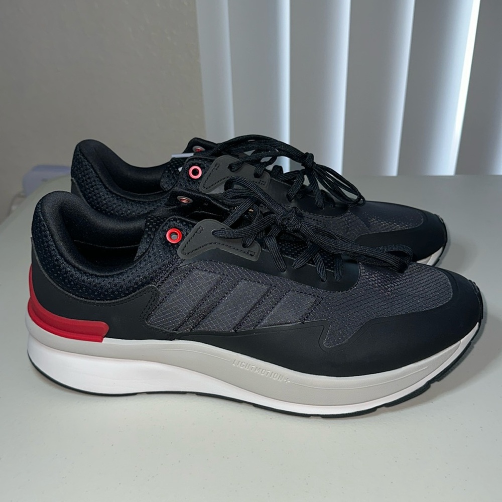 ADIDAS ZNCHILL NEW , size 12.5, very comfy, last one! HP9917